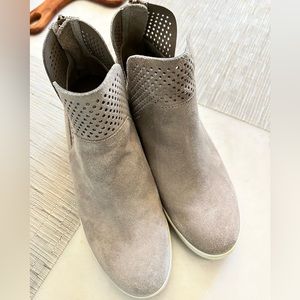 Steve Madden Wedge Platform sneaker 8.5m